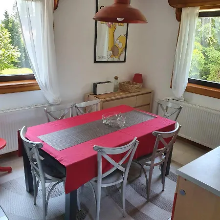 Ferienhaus Planinska Kuca Sa Dvoristem