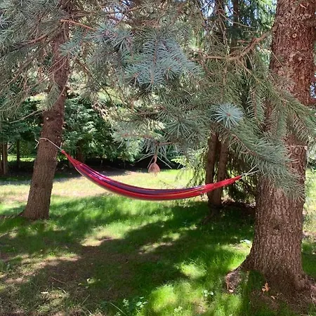 Planinska Kuca Sa Dvoristem Ferienhaus *