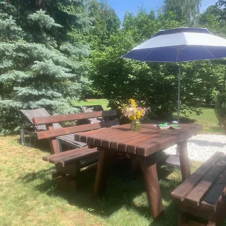 Planinska Kuca Sa Dvoristem Ferienhaus